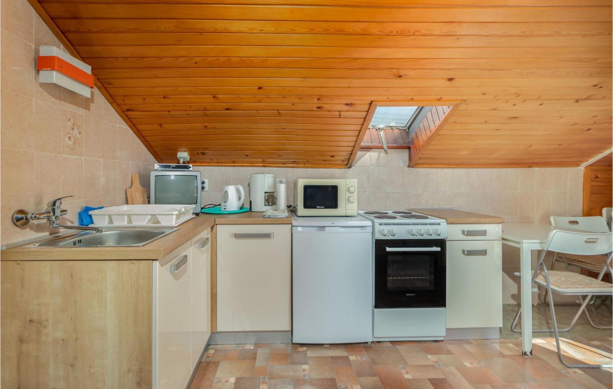 Cozy Apartment In Crikvenica With Wifi 외부 사진