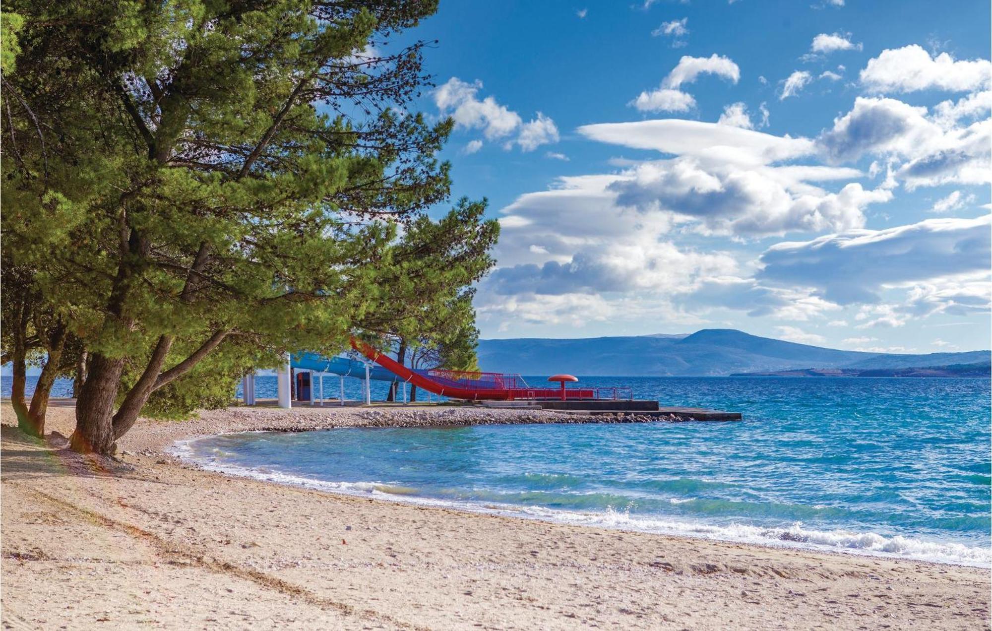 Cozy Apartment In Crikvenica With Wifi 외부 사진