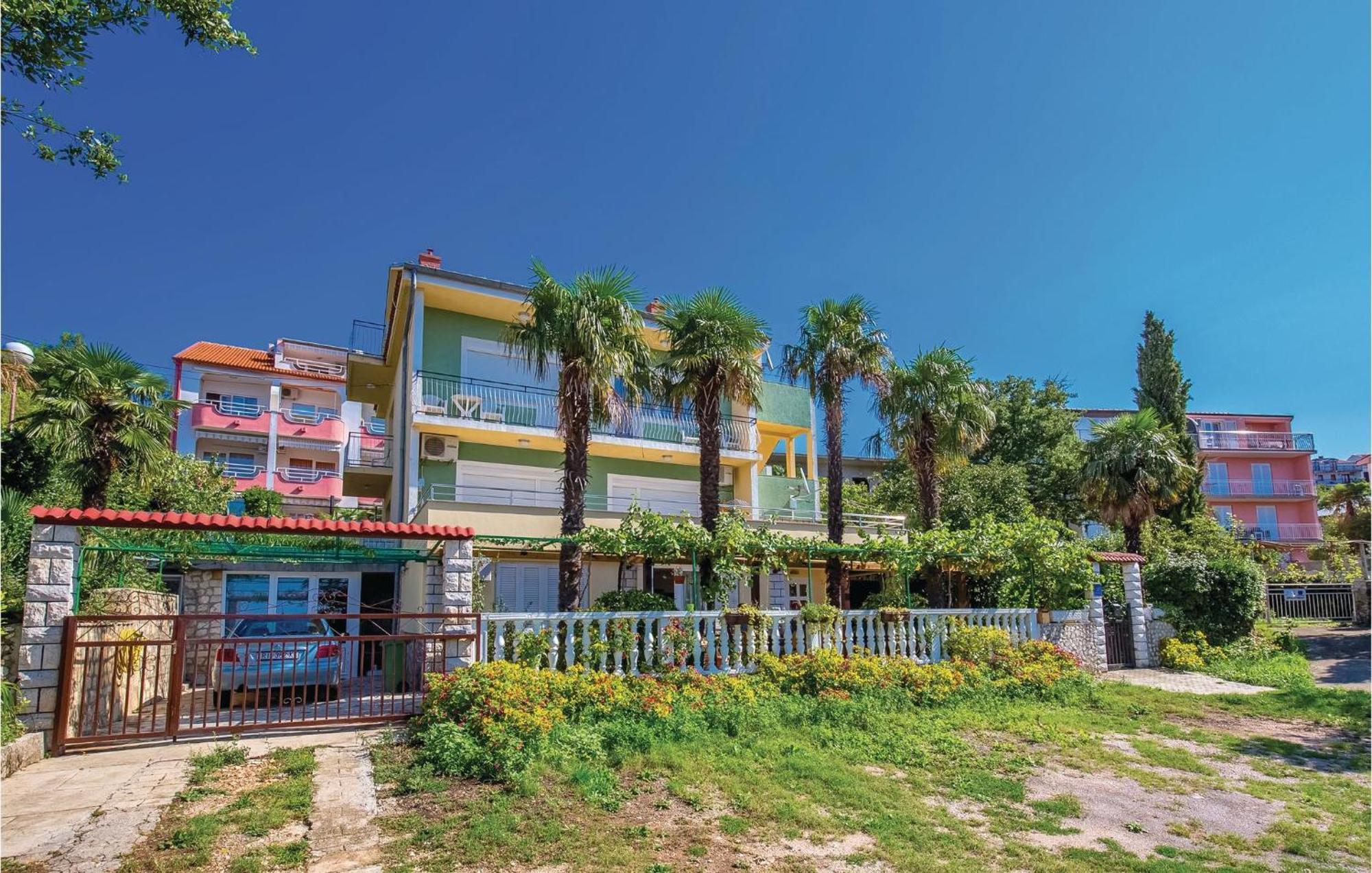 Cozy Apartment In Crikvenica With Wifi 외부 사진